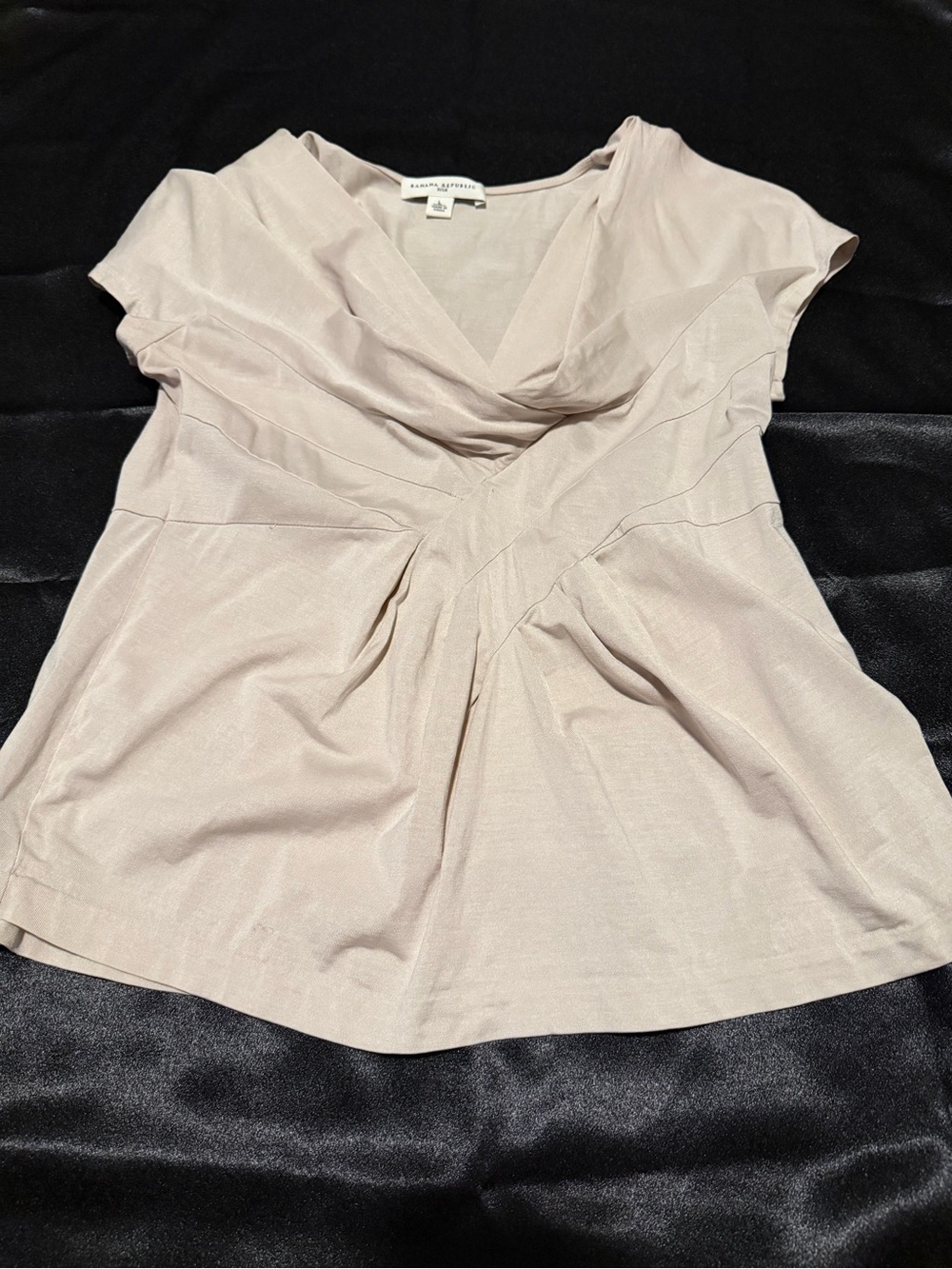 Banana Republic 100% Silk Blouse Large Beige Cowl Neck Draped Quiet Luxury
